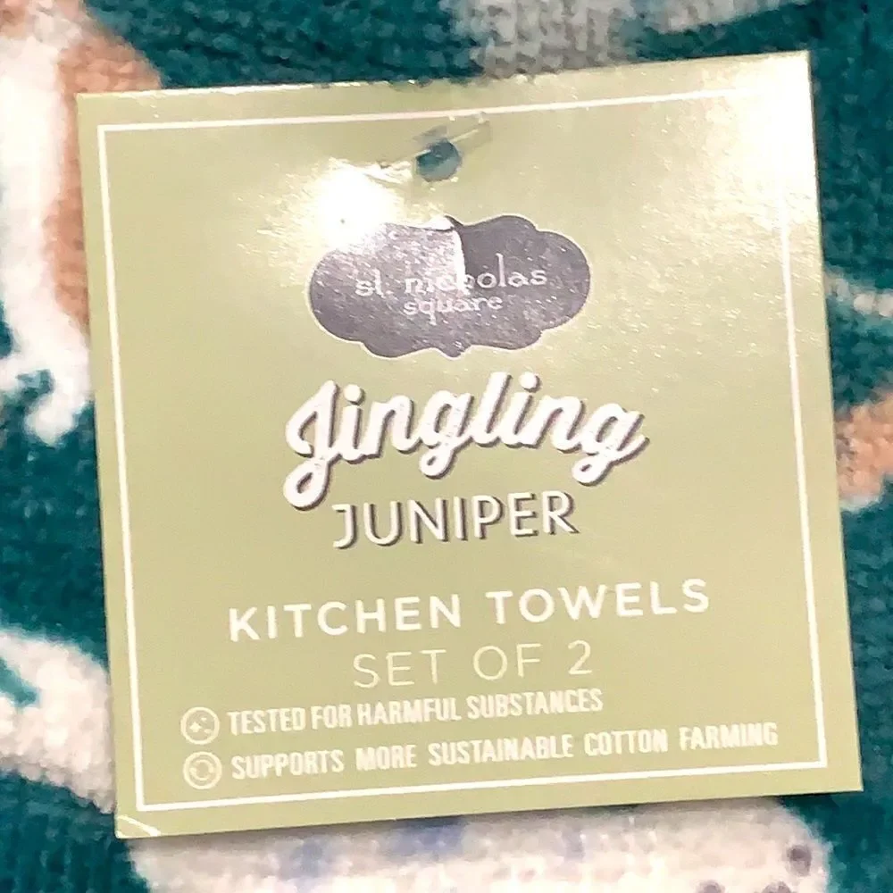 NWT Mama Bear Kitchen Towels Set of 2 Green White Rustic Cabin Decor